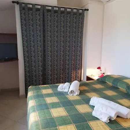 Vacanze Giardino 아파트 파르겔리아