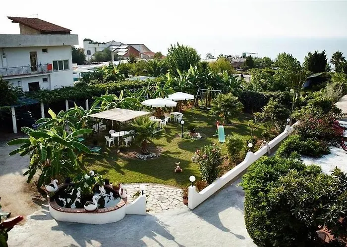 Vacanze Giardino * Parghelia